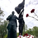 Депутат «Единой России» принял участие в церемонии открытия мемориала «Быть воином – жить вечно»