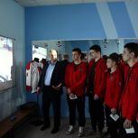 В Ульяновске «Единая Россия» организовала мастер-класс для юных хоккеистов
