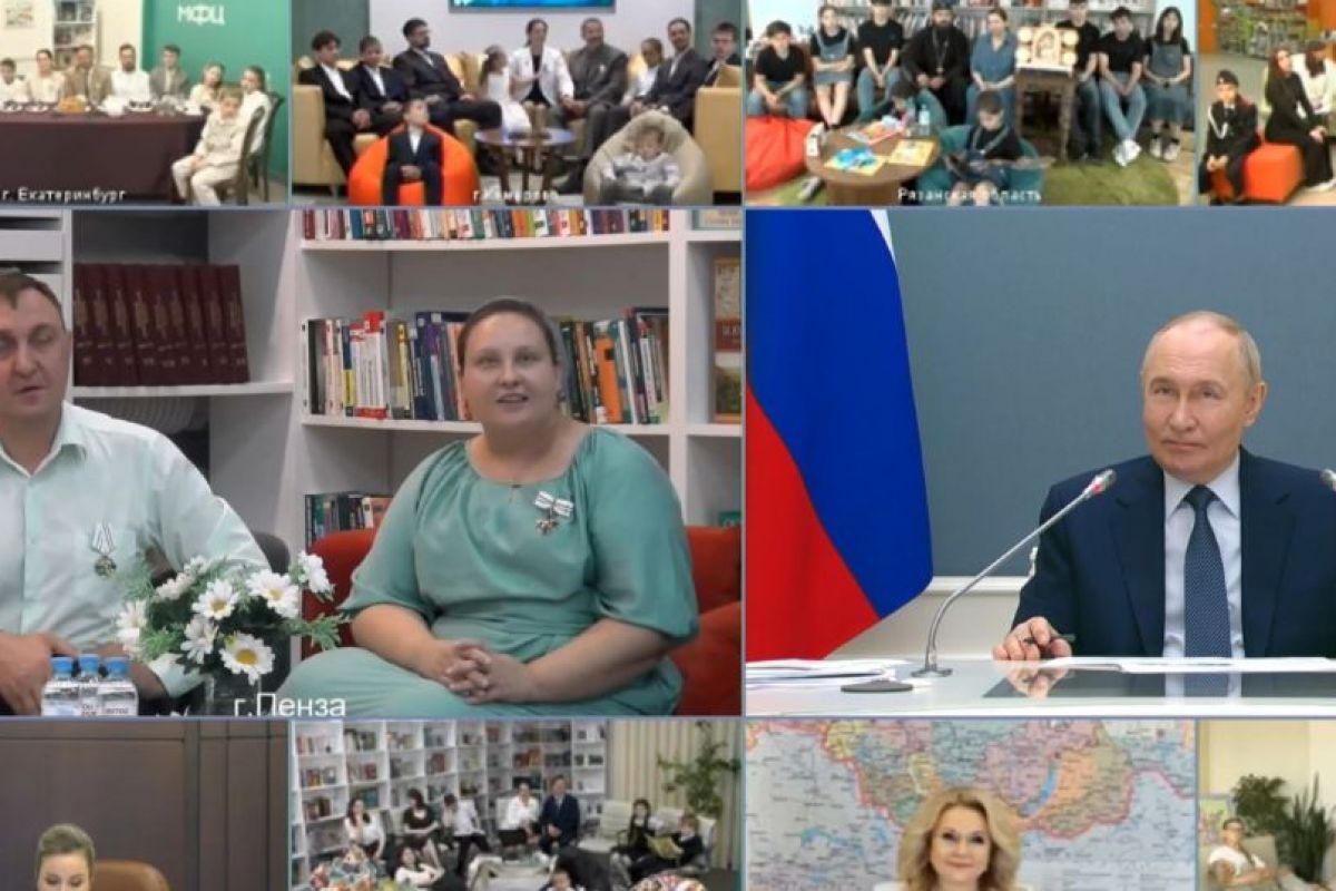 Многодетная семья из Пензы пообщалась с Президентом России