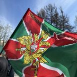 Возложения цветов, тематические встречи и викторины: «Единая Россия» организовала праздничные мероприятия в День пограничника