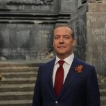 Начал работу обновлённый официальный сайт Дмитрия Медведева