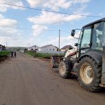 Партдесант ознакомился с ходом строительства дорог в Черемшане