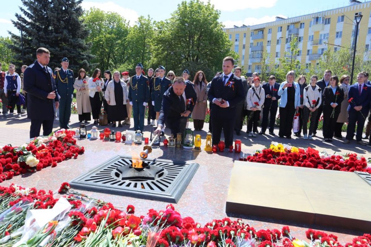 В Калуге дан старт патриотической акции «Эстафета Огня Победы»
