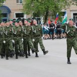 В городе Октябрьский прошел конкурс «Смотр строя и песни-2025»