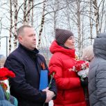 Депутаты «Единой России» приняли участие в торжественном митинге, посвященном 80-летнему юбилею Победы в Великой Отечественной войне