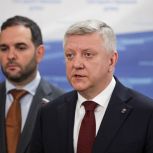 «Единая Россия» обеспечит установление предельного срока выплат единовременных пособий военнослужащим в случае ранения, а также членам семей погибших военнослужащих и добровольцев