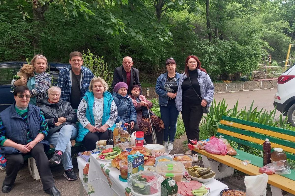 «Единая Россия» Лермонтова устроила праздник для соседей