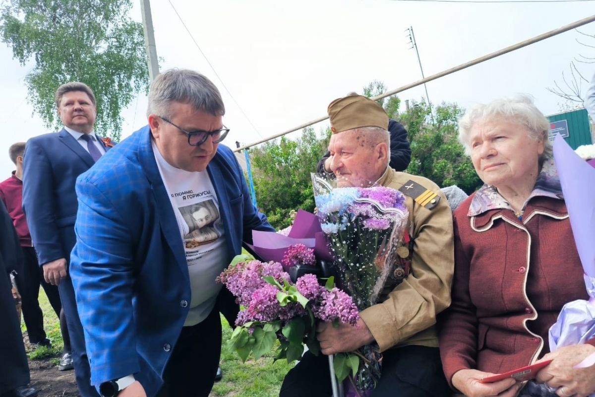 Константин Комков: «Мира и долгих лет жизни, наполненных теплом родных»
