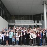 Юным челнинцам торжественно вручили их первые паспорта