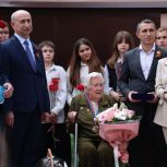 Донские единороссы поздравляют ветеранов и тружеников тыла с Днём Победы