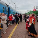 «Единая Россия» встретила поезд «Города Великой Победы»