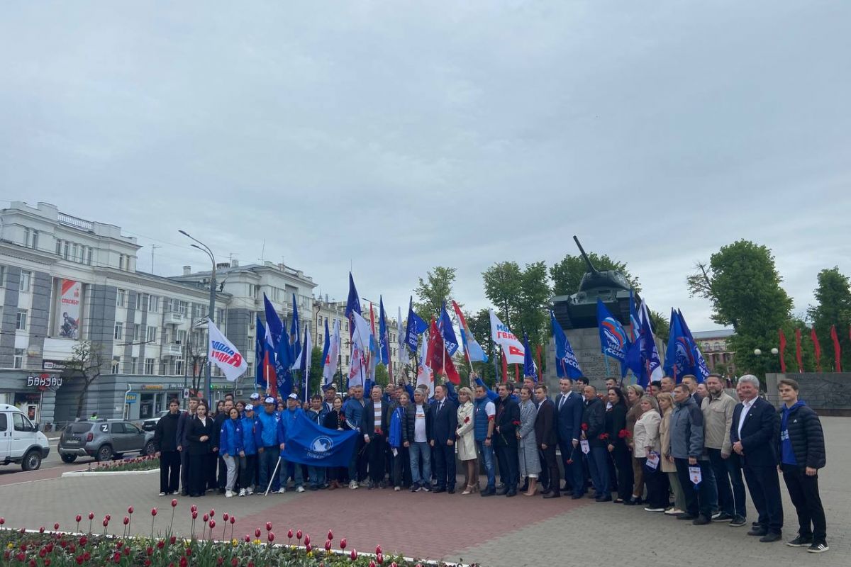Орел встретил автопробег «Самара — Москва», посвящённый 80-летию Великой Победы