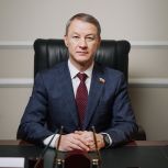 Аркадий Фомин: Первомай символизирует мир, единство и солидарность трудящихся, стремление людей менять жизнь к лучшему