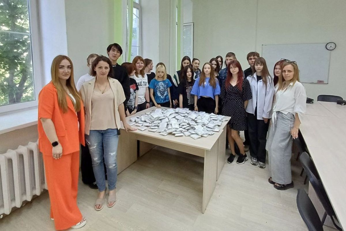 Активисты партии «Единая Россия» провели мастер-класс по изготовлению сухого душа для нужд СВО