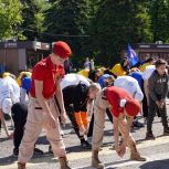 Легенда российского спорта борец Роман Власов провел с самарцами утреннюю зарядку