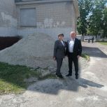 Единороссы помогают курским школам в вопросах организации безопасности учеников во время ЕГЭ