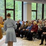 В Смоленске «Единая Россия» и Женсовет организовали праздник для детей войны