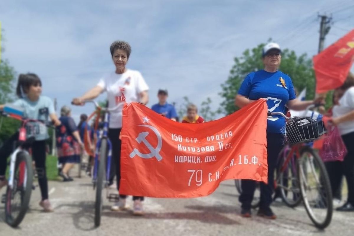 В Советском округе сыграли в футбол, совершили велопробег и легкоатлетический забег