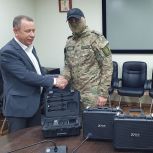 Фракция партии «Единая Россия» в областной Думе передала участникам СВО детекторы дронов
