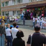 Оксана Рыбалко поздравила воспитанников «Паруса надежды» с наступающим праздником