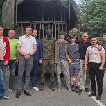 «Единая Россия» доставила гуманитарную помощь учебному центру в ЛНР