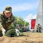 Депутат Волгоградской областной думы Юрий Марамыгин принял участие в «Вахте Памяти» на Казачьем кургане