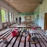 Партийцы контролируют ремонт сельского ДК