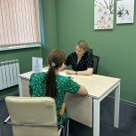Депутат «Единой России» проконсультировала участника СВО по вопросу получения выплат