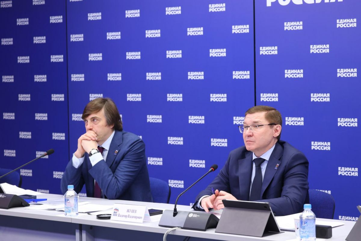 Четыре с половиной тысячи образовательных объектов отремонтируют и построят по программе «Единой России» и Минпросвещения