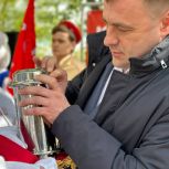 В Южном округе Москвы единороссы заложили «Капсулу памяти» и высадили яблони в честь 80-летия Победы