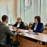 В общественных приемных партии «Единая Россия» проходят приемы участников СВО
