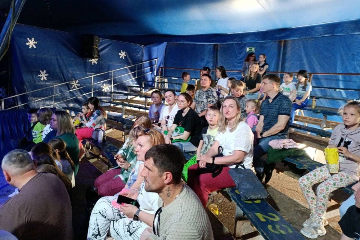 Ольга Чистякова организовала поход в цирк для 24 семей Пензенской области