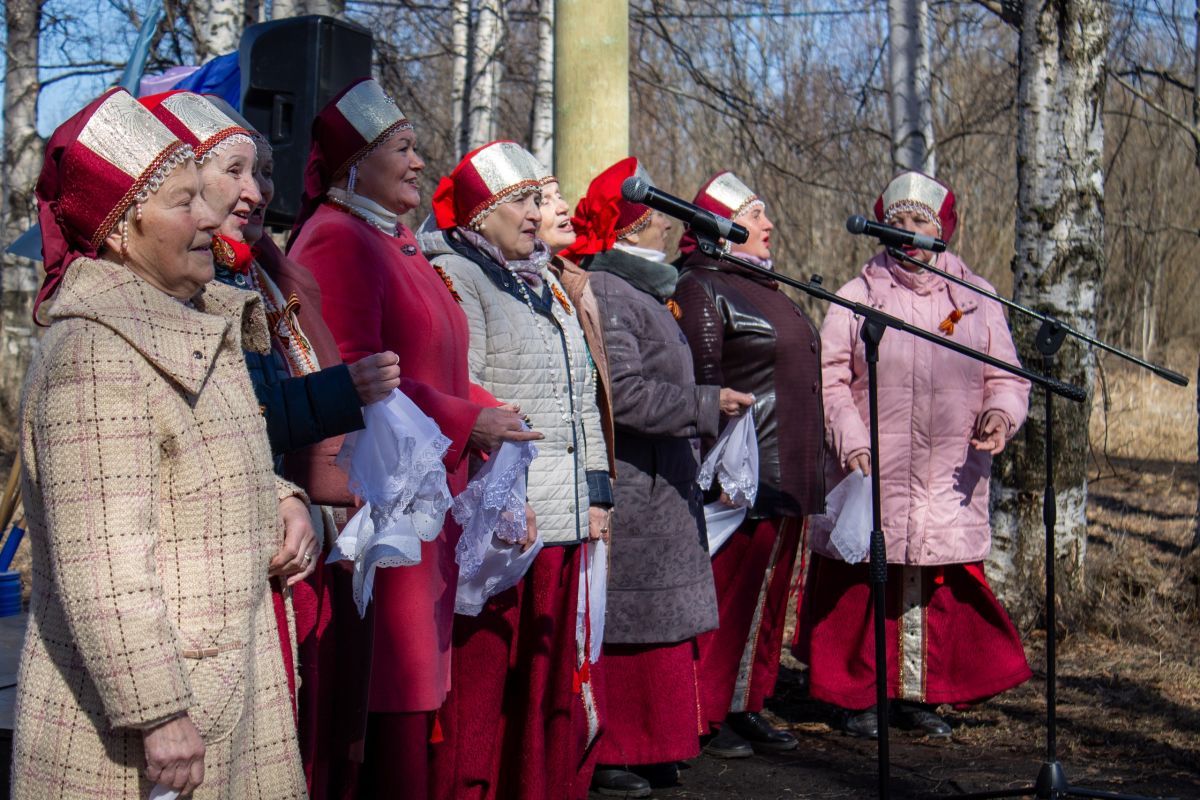 В Соломбальском округе Архангельска продолжаются выездные концерты, посвящённые 80-летию Великой Победы