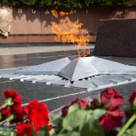 Крымчане возложили цветы в память о павших в Великой Отечественной войне