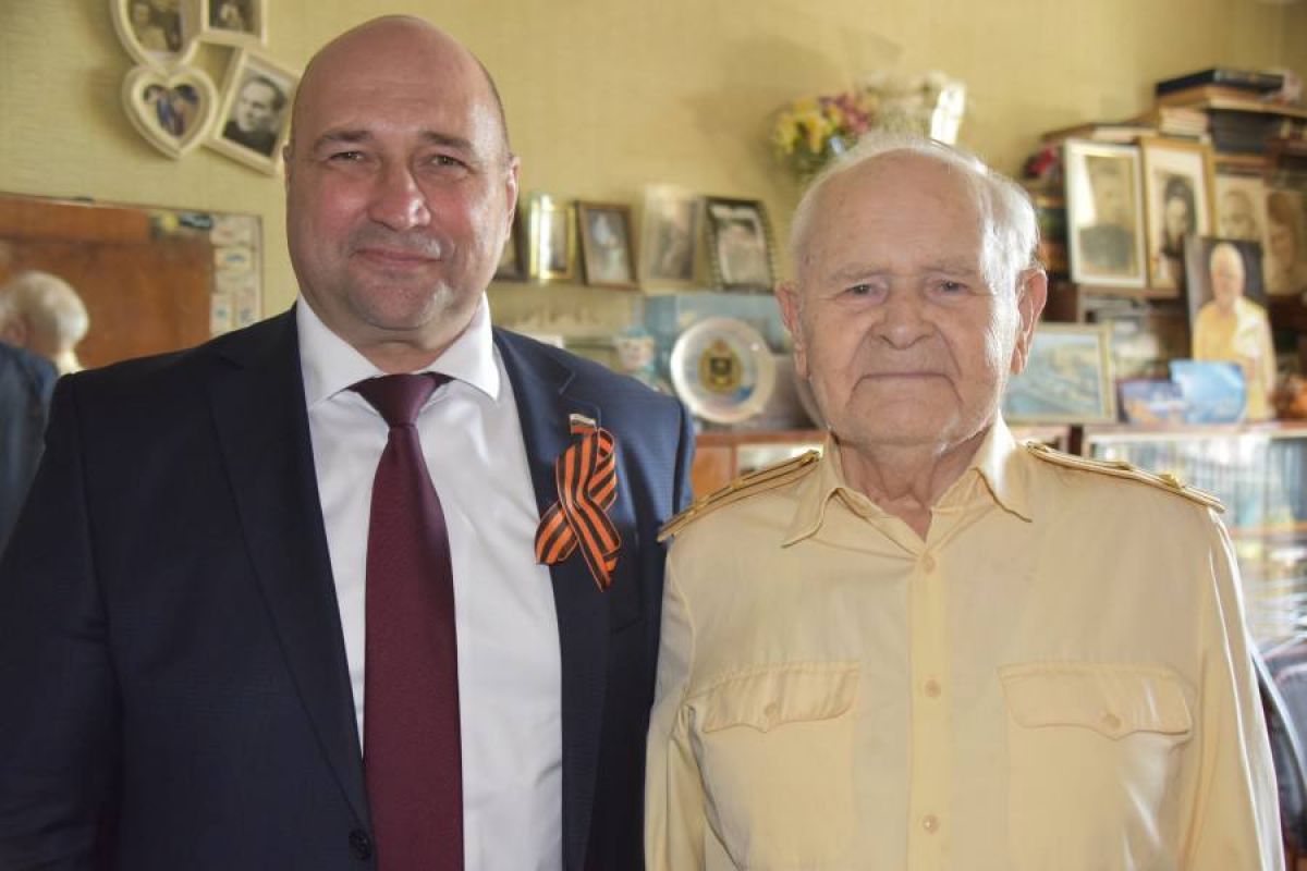 Владимир Немцев поздравил севастопольских ветеранов в преддверии Дня Победы