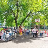 Ульяновцев приглашают принять участие в праздничной программе в День соседей