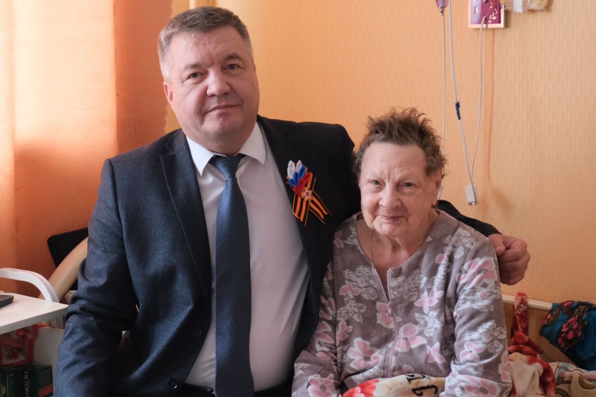 Радий Багаутдинов поздравил ветеранов Синегорья с Днем Победы