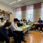 Воспитанники саратовского школы-интерната встретились с чемпионом