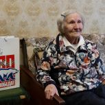 Ветераны Мурманской области принимают поздравления