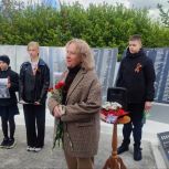 На братской могиле в посёлке Краснолесье прошла акция памяти «О героях былых времён...»