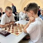 «Шах и мат!» – в Смоленске при поддержке «Единой России» прошел региональный отборочный турнир по шахматам