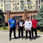 Чеченские молодогвардейцы поздравили работников погранслужбы с профессиональным праздником