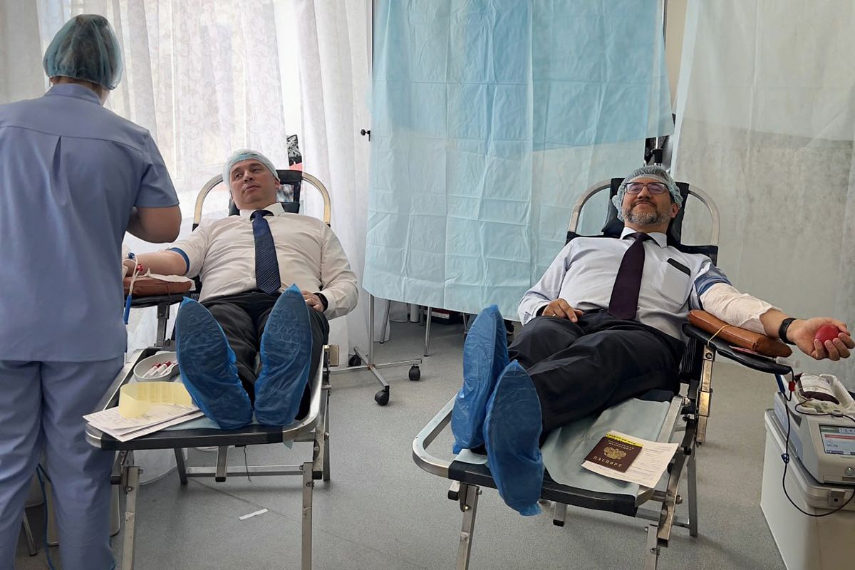 В Полярных Зорях состоялась выездная акция станции переливания крови
