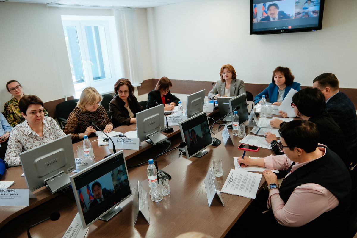 Единороссы обсудили практики по борьбе с онкогематологическими заболеваниями