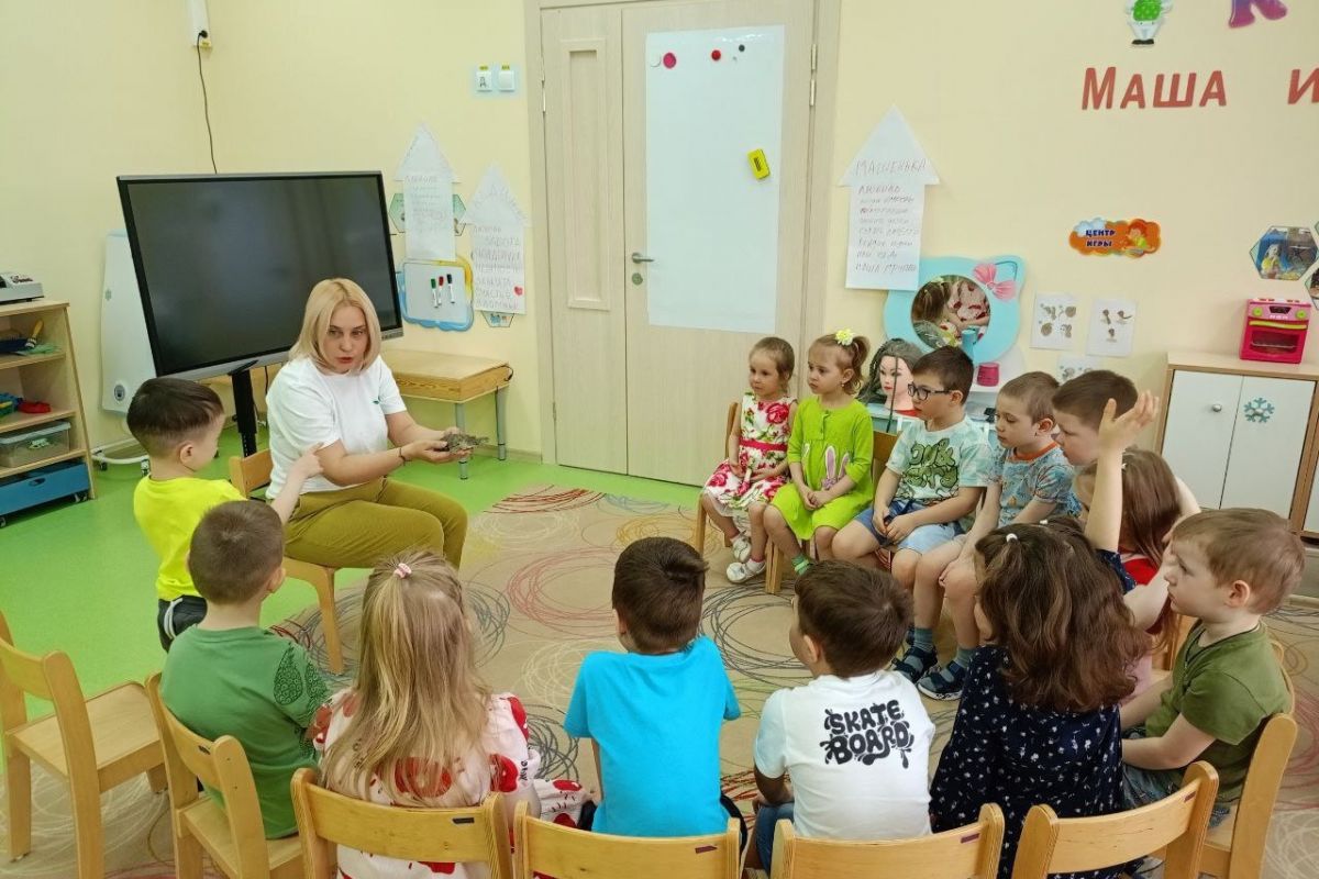 Общественники Семи лиственниц провели в детском саду «Снежинка» экологический урок