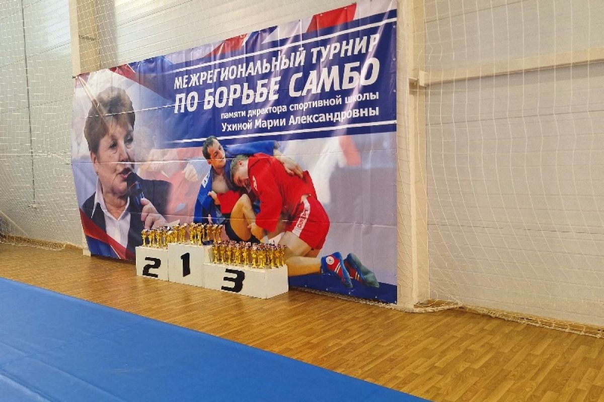 В городе Людиново прошел крупный турнир по самбо