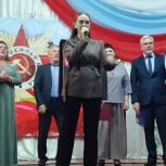 В Октябрьском районе, в рамках партийного проекта «Историческая память», проходит социально-значимый проект «С песней к Победе»