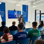 Первая очная встреча с участниками кадрового проекта «ПолитЗавод» прошла в Штабе общественной поддержки Единой России
