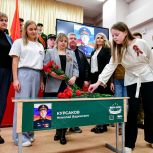 По инициативе «Единой России» в Химках установили Парту Героя в память о бойце СВО