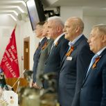 В Магнитогорске партийцы чествовали волонтёров ко Дню Победы